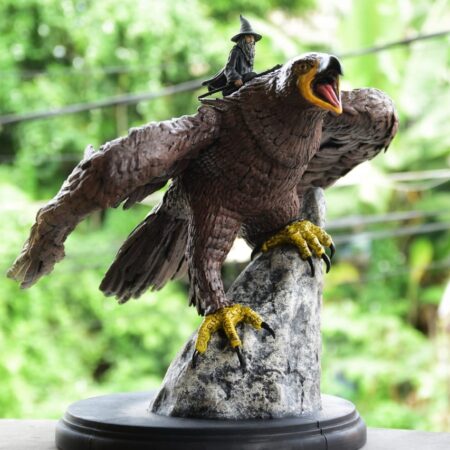 Gandalf on eagle back 3d printing stl files
